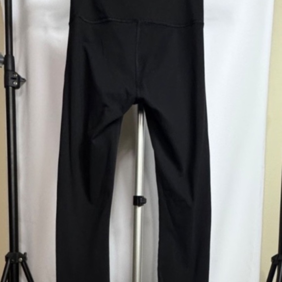 Lululemon Wunder Under High-Rise Leggings Size 4 • Black • Classic Compression - Picture 2 of 5